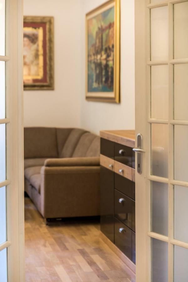 Apartman Villa Carolina Rijeka Extérieur photo