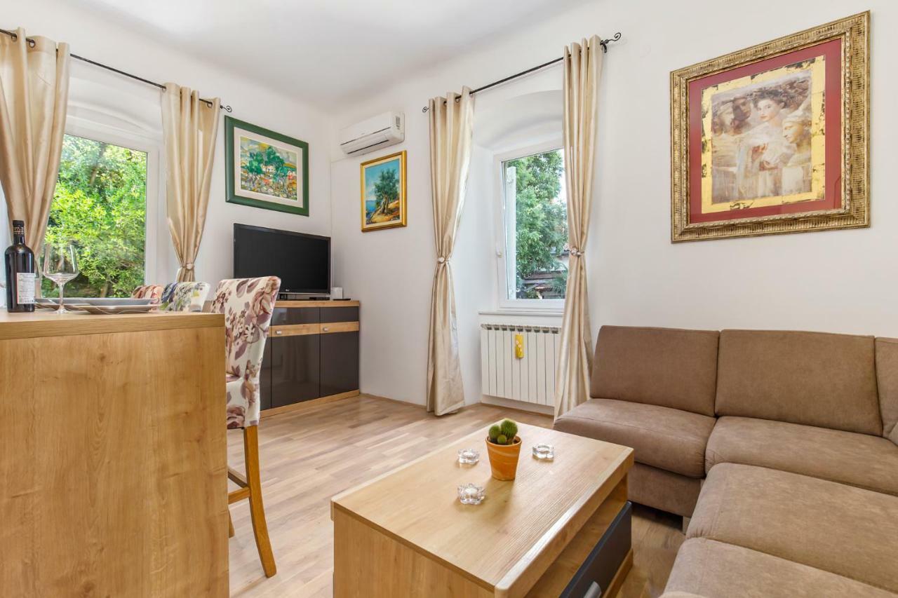 Apartman Villa Carolina Rijeka Extérieur photo