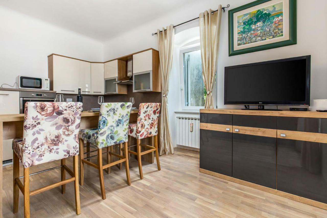 Apartman Villa Carolina Rijeka Extérieur photo